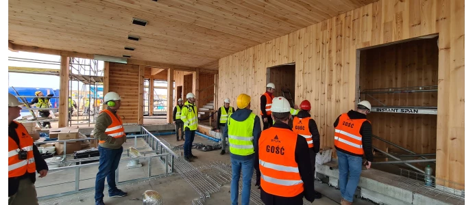 Szkolenie z produktów firmy Piveteaubois oraz zwiedzanie budowy z drewna klejonego krzyżowo CLT